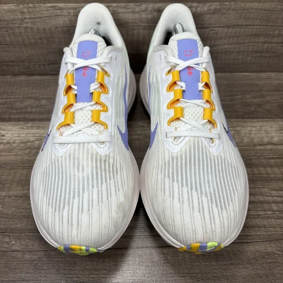 Nike Winflo 9 White Purple Green Womens US Size 8 DR8802-100 Running Shoes - Picture 2 of 9